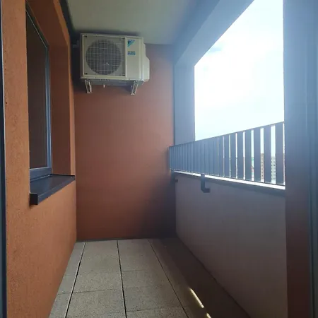 Bright New Build With Garage, Great View *