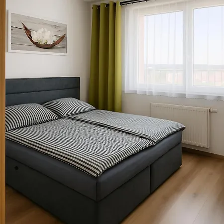 Bright New Build With Garage, Great View Apartmán *